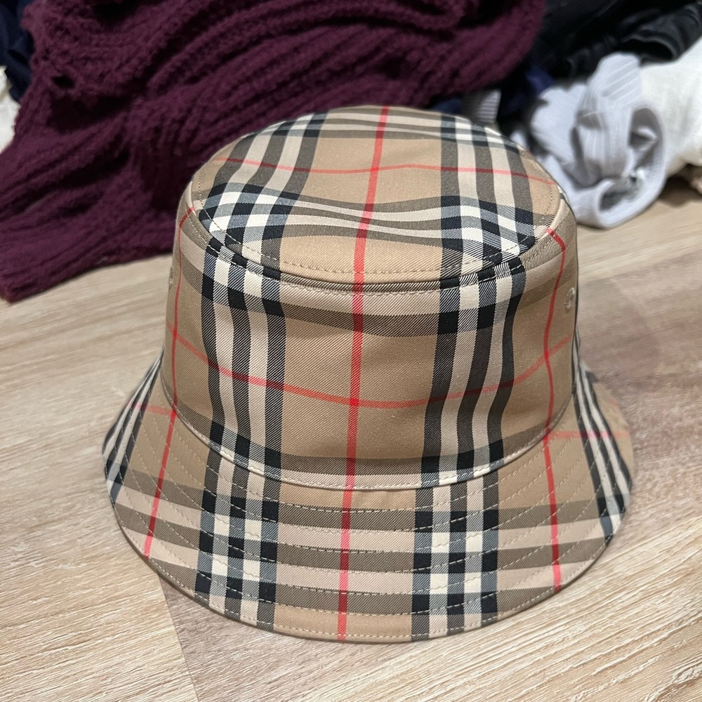 Check print twill bucket hat